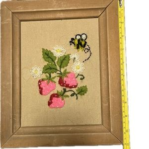 Vintage embroidery embroidered needlework 1976 bumble bee flowers strawberries